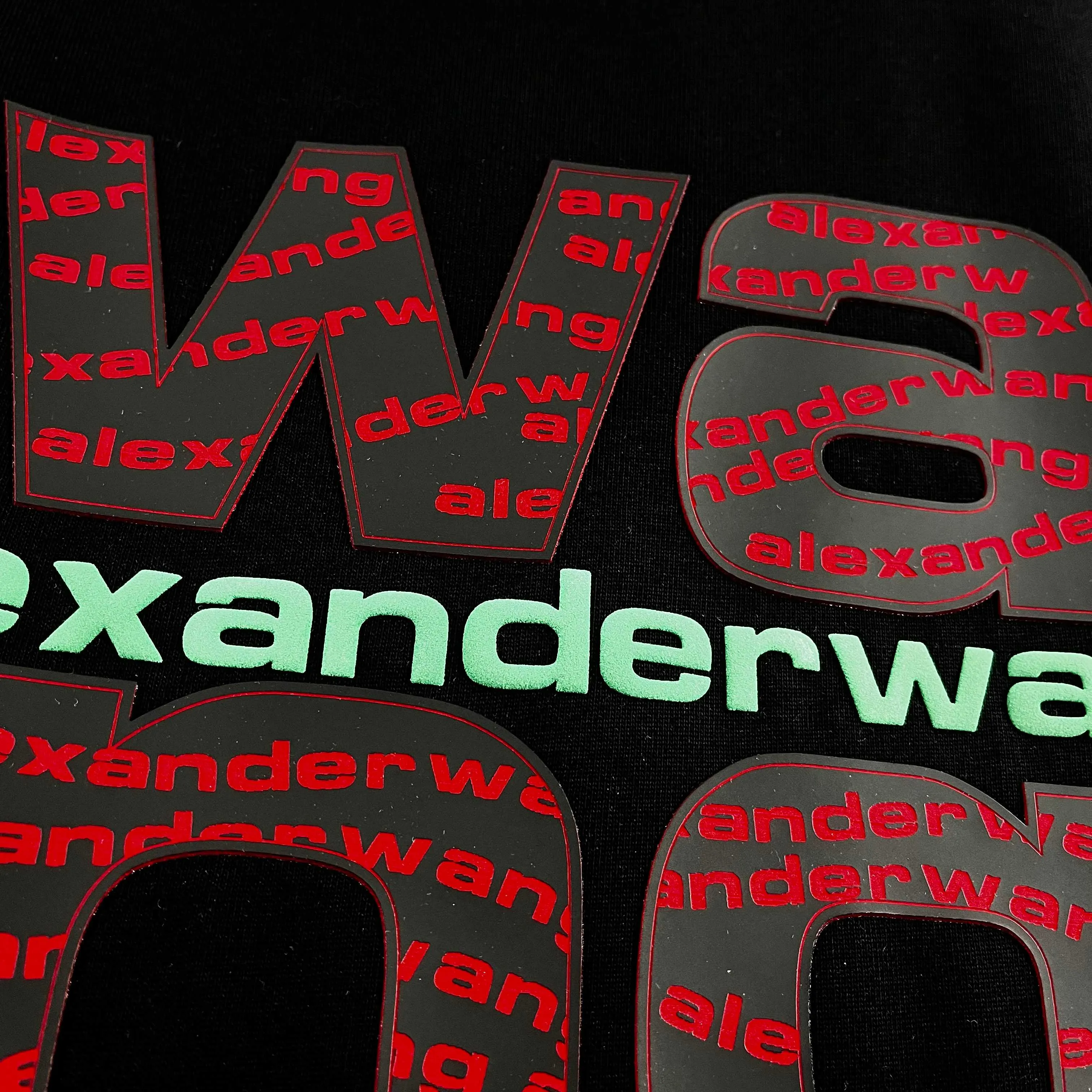 * * *alexander 2026 New Arrival Premiumwang T Same Style ：Black White Size： S （90-130 ） M （120-150 ） L （140-165 ） XL （160-180 ） XXL （180 ）